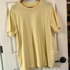 Eddie Bauer Legend Wash yellow shirt  L never worn smoke free pet free